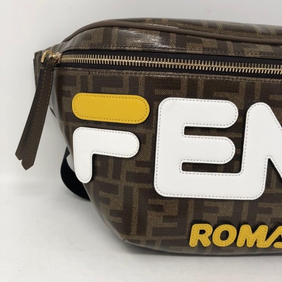 24HR SALE❗️FIRM Fendi Mania Fanny Pack authentic - Picture 3 of 7